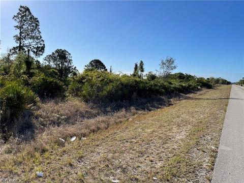 7573 6th Pl, Labelle, FL 33935 photo 1