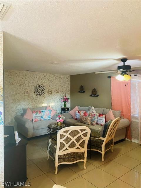 124 Apache St, Lehigh Acres, FL 33936 photo 3