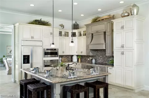 5680 Barbuda Ln, Naples, FL 34113 photo 2