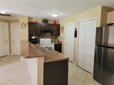 866 Spaulding St E, Lehigh Acres, FL 33974 photo 14