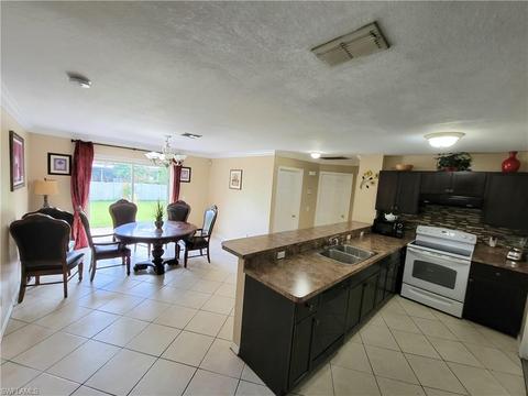 866 Spaulding St E, Lehigh Acres, FL 33974 photo 12