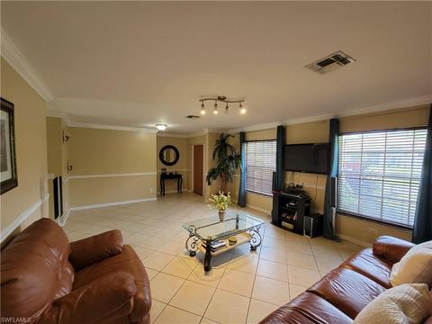 866 Spaulding St E, Lehigh Acres, FL 33974 photo 6