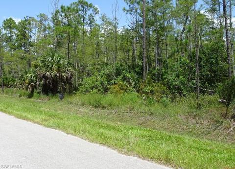 4745 4th Ave NE, Naples, FL 34120 photo 3