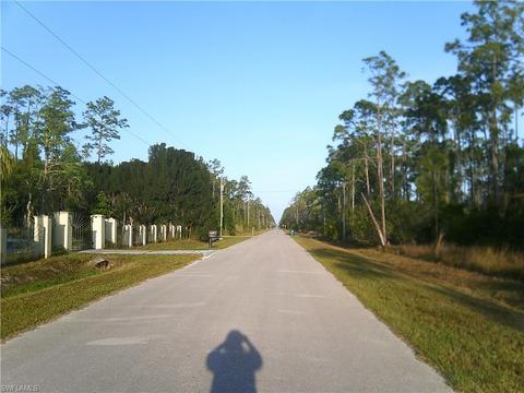 4745 4th Ave NE, Naples, FL 34120 photo 11