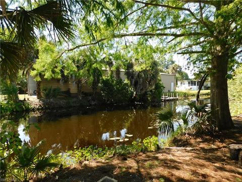 1060 Teal Harbor Ln, Okeechobee, FL 34974 photo 2