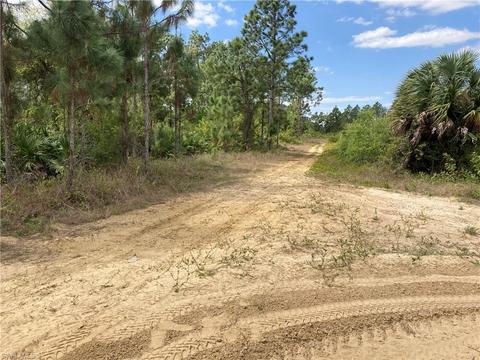 7897 9th Pl, Labelle, FL 33935 photo 3