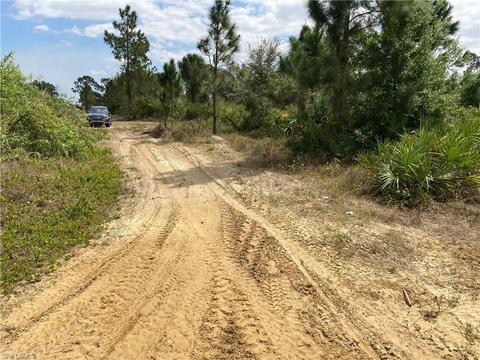 7897 9th Pl, Labelle, FL 33935 photo 4