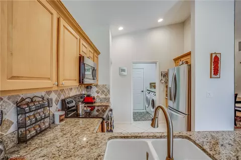 276 Glen Eagle Cir, Naples, FL 34104 photo 13