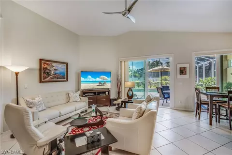 276 Glen Eagle Cir, Naples, FL 34104 photo 6