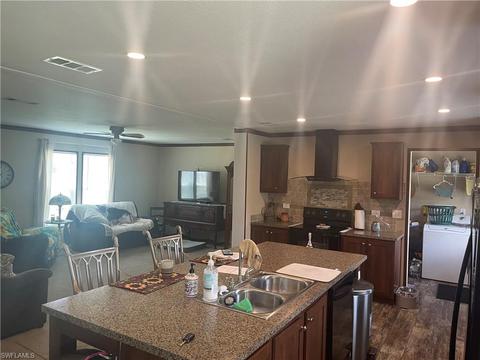 1316 Apache Ave, Labelle, FL 33935 photo 4