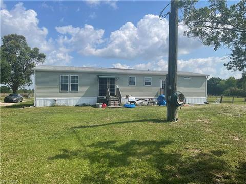 1316 Apache Ave, Labelle, FL 33935 photo 1