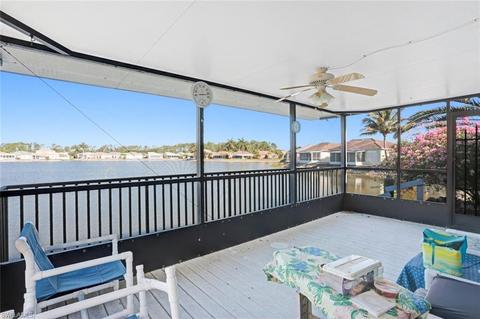 10706 Aqua Surf Ct, Estero, FL 33928 photo 2