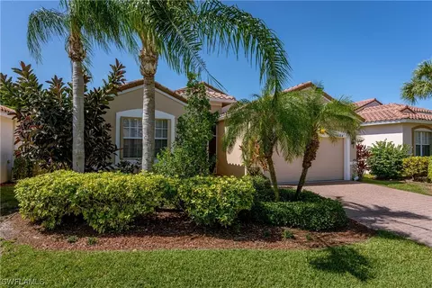 9564 Liseron Dr, Estero, FL 33928 photo 1