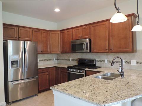 10674 Jackson Square Dr, Estero, FL 33928 photo 5