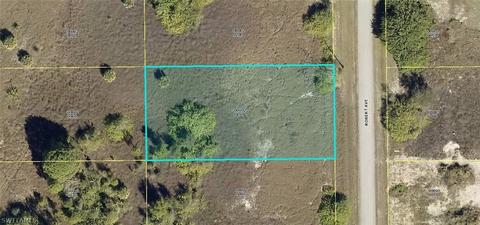 1613 Robert Ave, Lehigh Acres, FL 33972