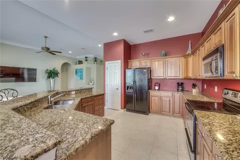 20008 Seadale Ct, Estero, FL 33928 photo 16