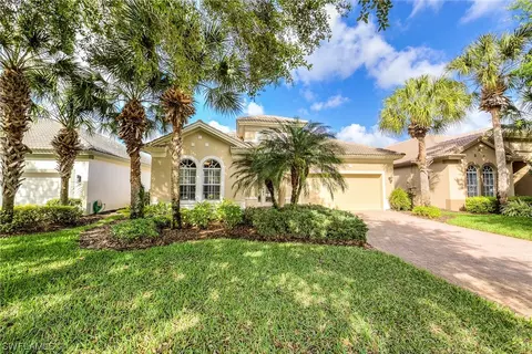 20008 Seadale Ct, Estero, FL 33928 photo 2