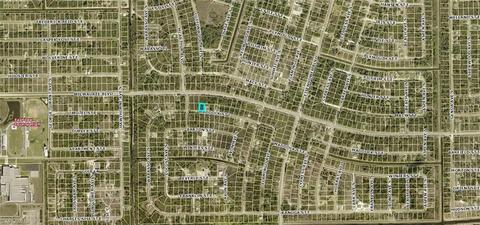 927 Maddock St E, Lehigh Acres, FL 33974 photo 3