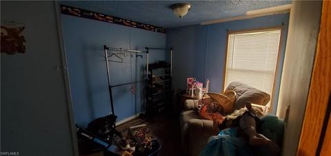 751 Citrus St, Labelle, FL 33935 photo 4