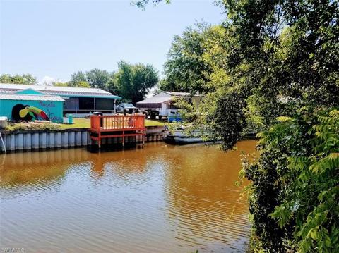 1213 10th St, Okeechobee, FL 34974 photo 2