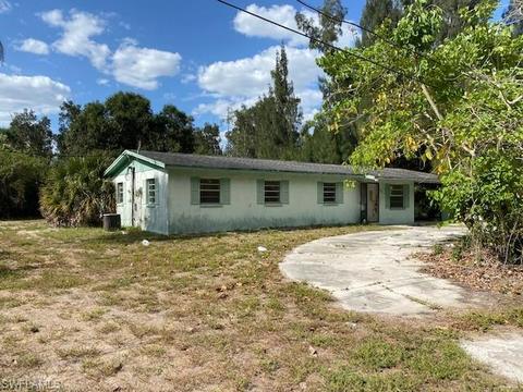 4060 Coronado St, Estero, FL 33928 photo 1