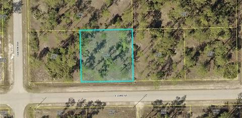 3203 E 23rd St, Alva, FL 33920 photo 1