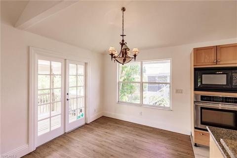 1290 Rainbow Ct, Naples, FL 34110 photo 7