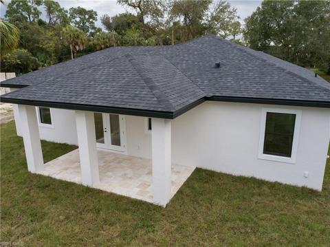 280 8th Ave, Labelle, FL 33935 photo 2