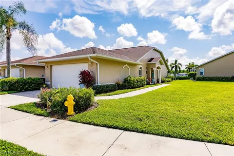 3072 Crown Pointe Blvd W, Naples, FL 34112 photo 4