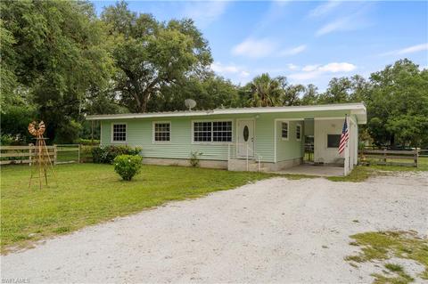 190 Clark St, Labelle, FL 33935 photo 2