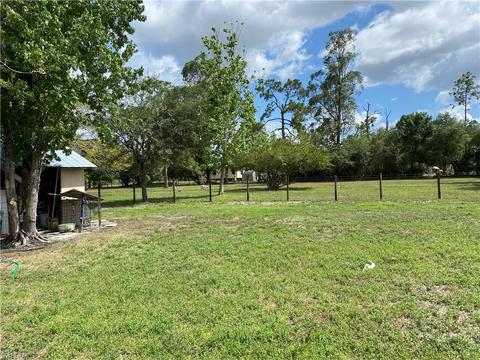 3770 E Double J Acres Rd, Labelle, FL 33935 photo 4