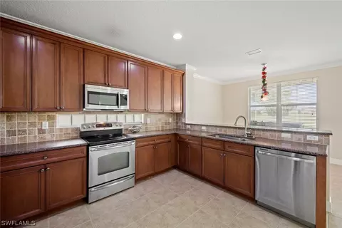1570 Double Eagle Trl, Naples, FL 34120 photo 12