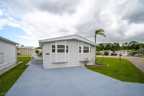 20201 Apple Tree Ln, Estero, FL 33928 photo 1