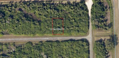 250 Moonlight Ln, Labelle, FL 33935