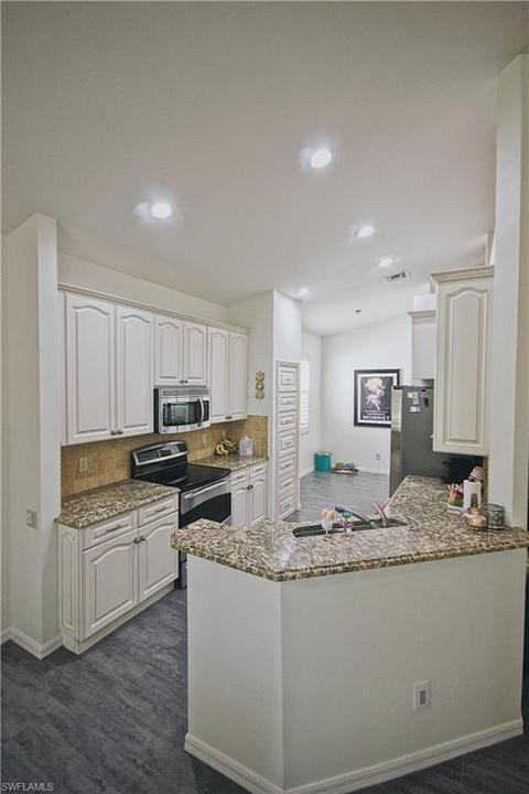 9170 Springview Loop, Estero, FL 33928 photo 11