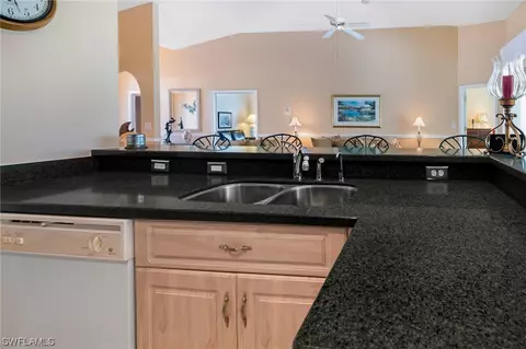 9228 Lanthorn Way, Estero, FL 33928 photo 5