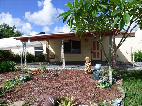 13 Apache St, Lehigh Acres, FL 33936 photo 4