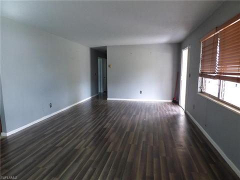 13 Apache St, Lehigh Acres, FL 33936 photo 9