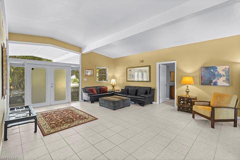 167 Burning Tree Dr, Naples, FL 34105 photo 4