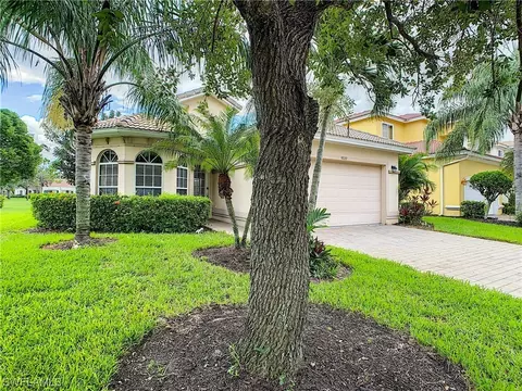 9727 Silvercreek Ct, Estero, FL 33928 photo 1