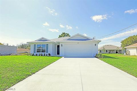 1202 Cumming St E, Lehigh Acres, FL 33974