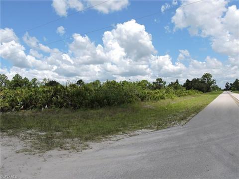 7716 8th Ter, Labelle, FL 33935 photo 2