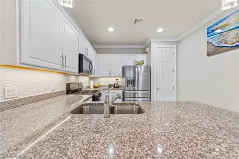 7610 Jacaranda Ln, Naples, FL 34114 photo 18