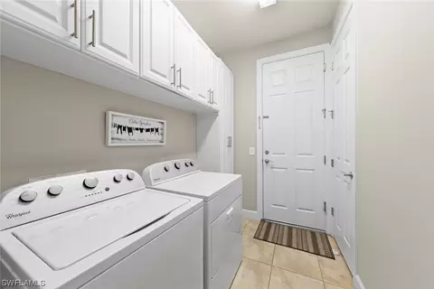 7610 Jacaranda Ln, Naples, FL 34114 photo 9