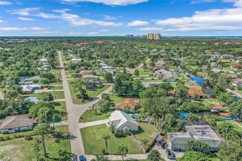 20520 Pine Tree Ln, Estero, FL 33928 photo 27