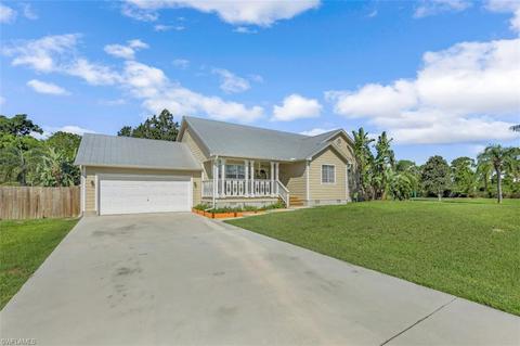 20520 Pine Tree Ln, Estero, FL 33928 photo 3