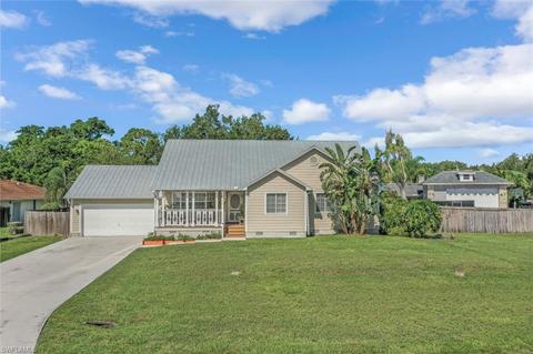 20520 Pine Tree Ln, Estero, FL 33928 photo 1