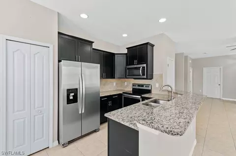 8835 Moonlit Meadows Loop, Riverview, FL 33578 photo 10