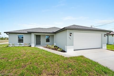 532 Parker Ave S, Lehigh Acres, FL 33974