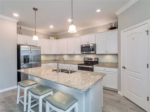 19527 Utopia Ln, Estero, FL 33928 photo 7